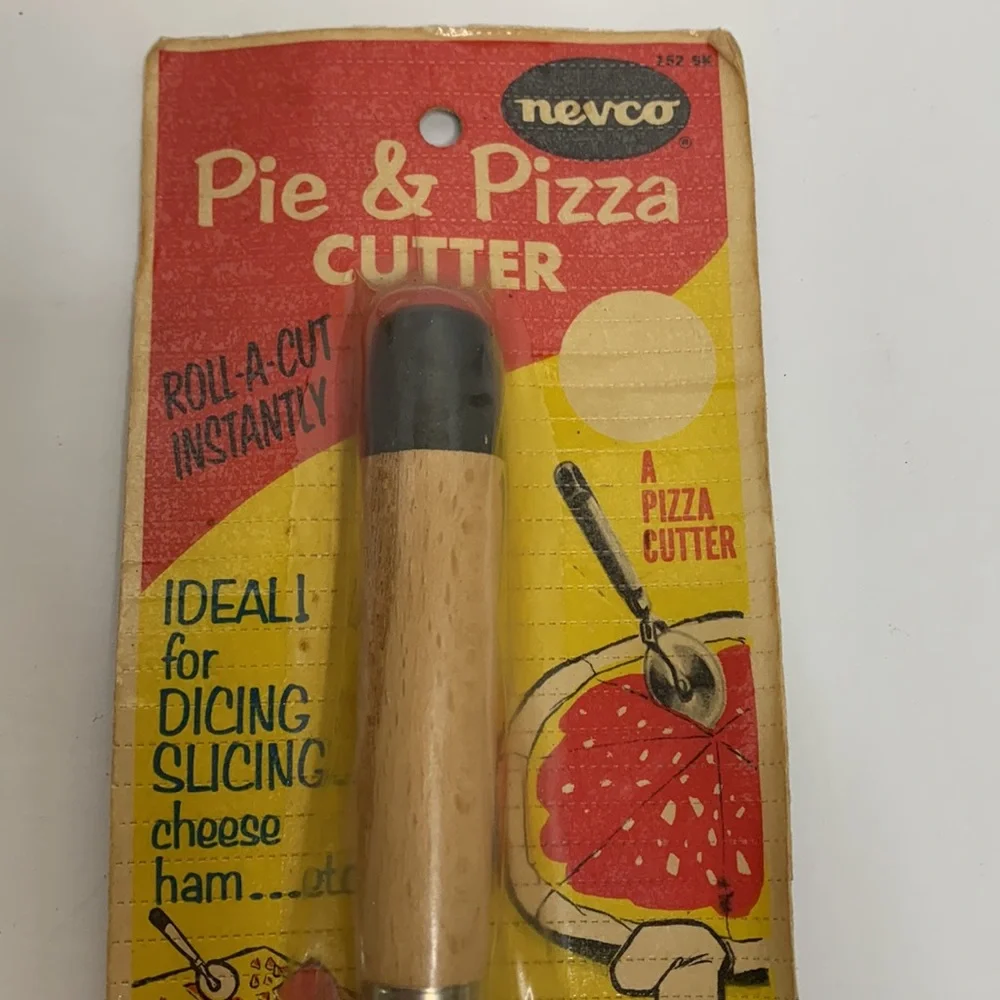 Nevco | Vintage 1962 Pie & Pizza Cutter | Ideal For Deli Slicing | 60’s Kitchen